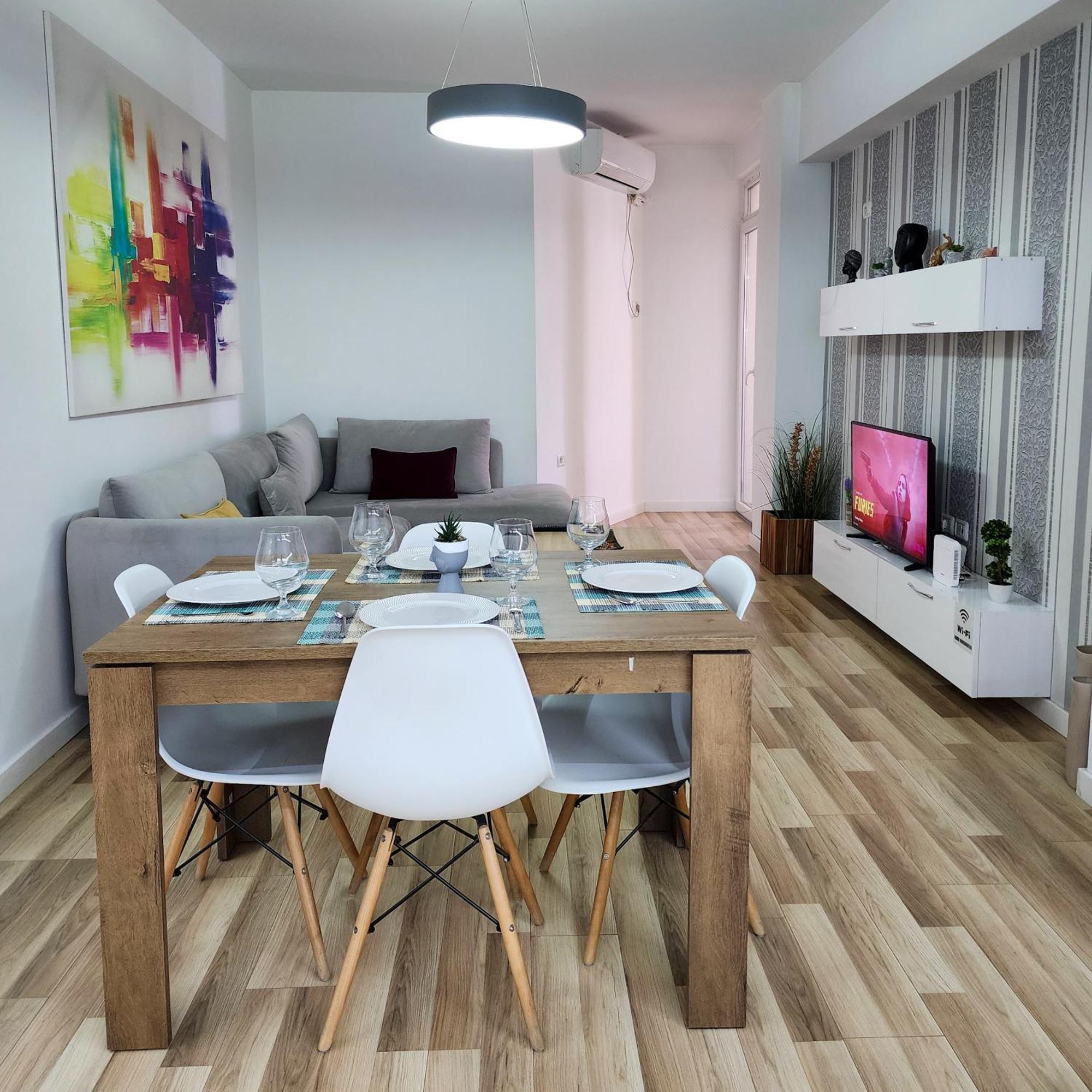 2E Apartment Myslym Shyri تيرانا المظهر الخارجي الصورة