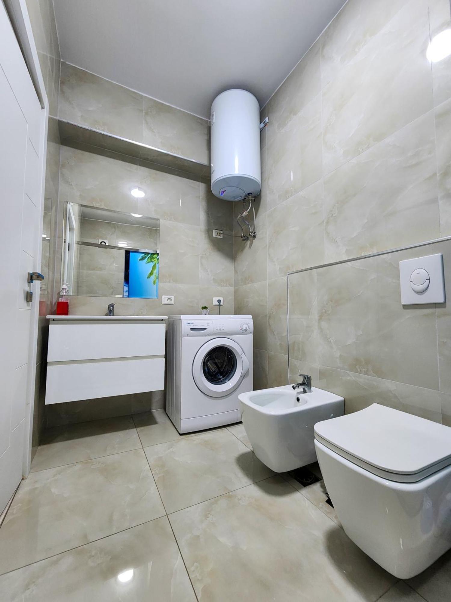2E Apartment Myslym Shyri تيرانا المظهر الخارجي الصورة